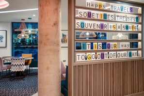 Lobby - Hampton by Hilton Bath City (Bath)