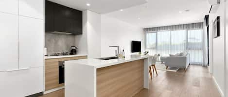 Fridge, microwave, oven, stovetop