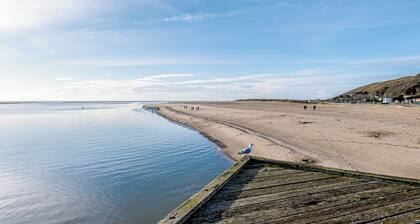 Pebble Cottage - UK32243