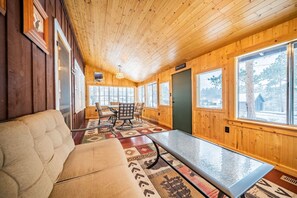 Smart TV, fireplace, DVD player, books