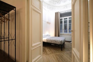 Egyptian cotton sheets, premium bedding, down duvets - Vin Novo Rooms & Apartments (Florence)
