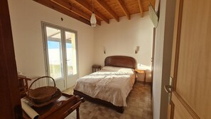 4 bedrooms