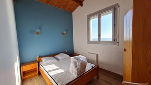 4 bedrooms