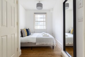 Apartment | 2 bedrooms, hypo-allergenic bedding, individually furnished