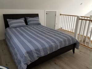 2 chambres, fer et planche à repasser, accès au Wi-Fi (inclus)