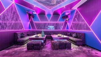 بار (في المنشاة)