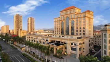 المنشأة من الخارج