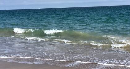 Island Apartment in the Heart of Jamestown