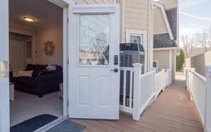 Terrace/patio - Island Apartment in the Heart of Jamestown (Jamestown)