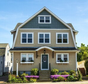 Exterior - Island Apartment in the Heart of Jamestown (Jamestown)