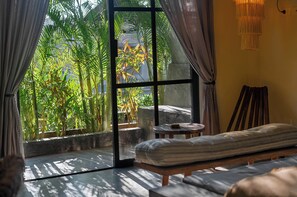 Jr. Suite with Terrace | Egyptian cotton sheets, premium bedding, in-room safe - Boutique Hotel EL NIDO Holbox (Isla Holbox)