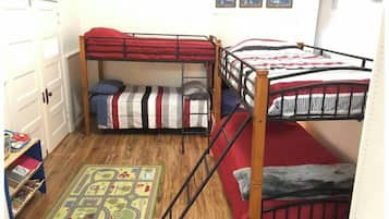 4 chambres, bureau, fer et planche à repasser, Wi-Fi gratuit