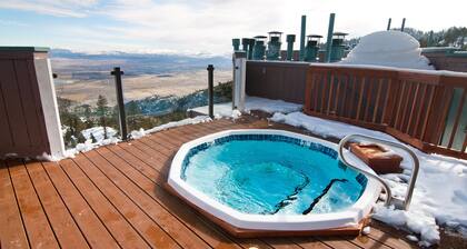 2 Bedroom Stunning Views Of Carson Valley W/Rooftop Hot Tubs