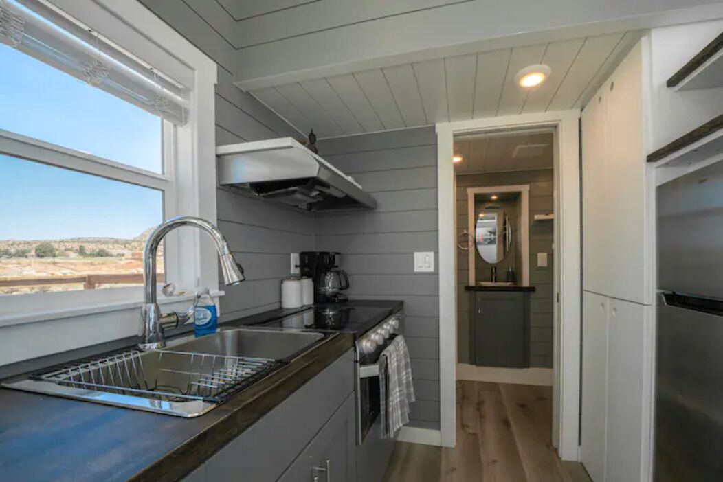 Fridge, microwave, coffee/tea maker, toaster