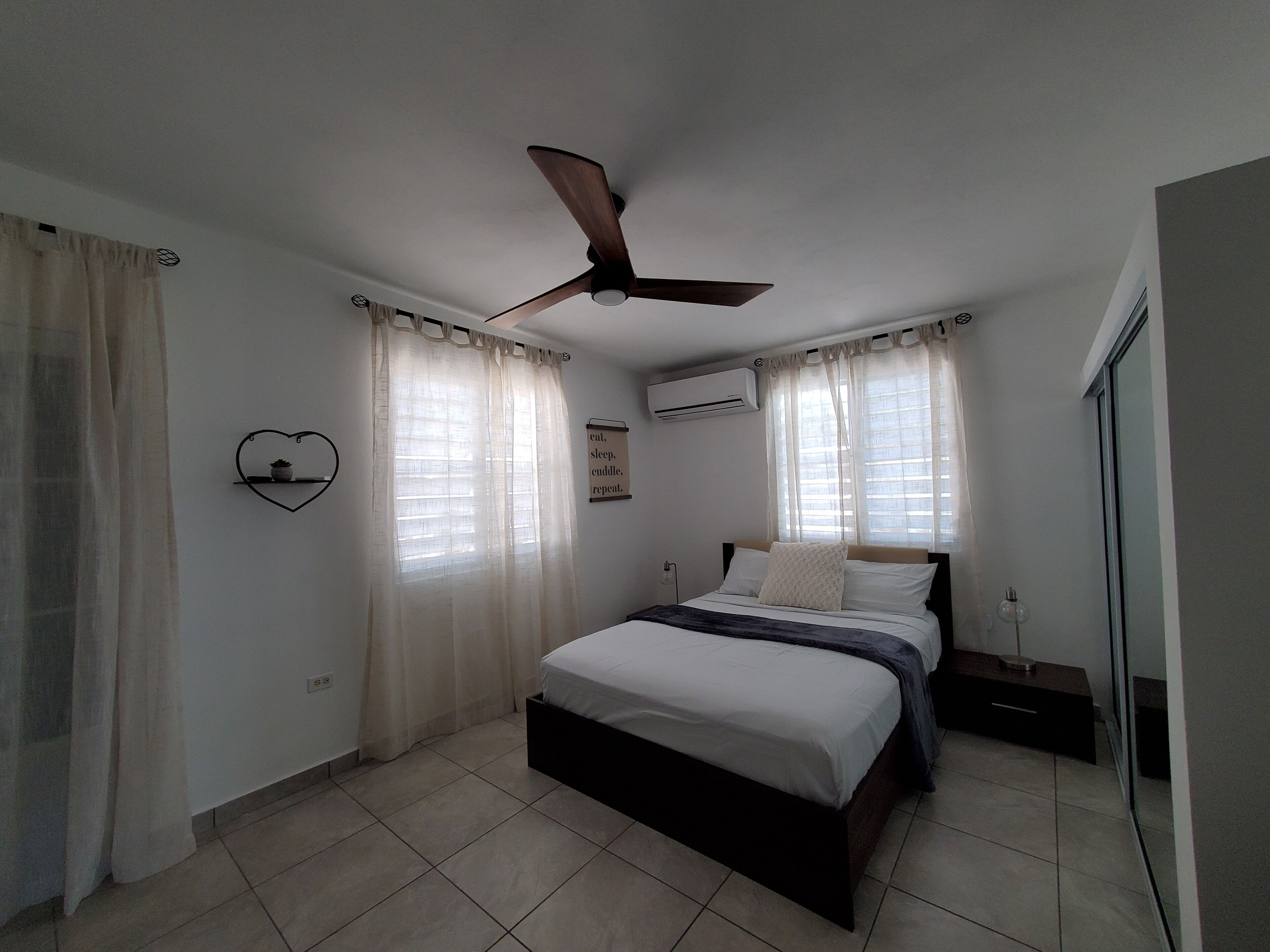 1 chambre, Wi-Fi gratuit, draps fournis