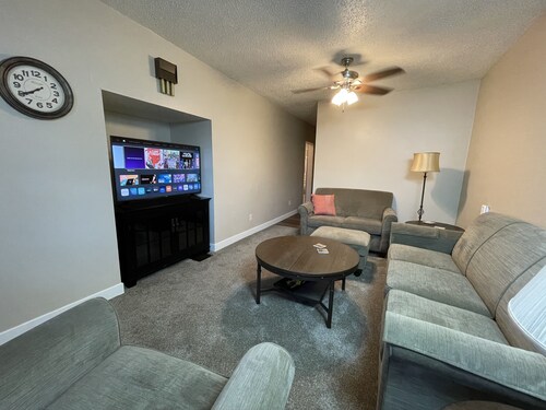 All-inclusive Single Level 3 Bedroom Apartment w/ Full Bath, & Equipped Kitchen
