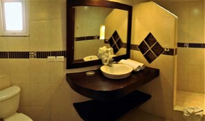 Shower, towels, soap, toilet paper - One bedroom apartment (Cabarete)
