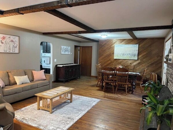 Smart-tv och eldstad