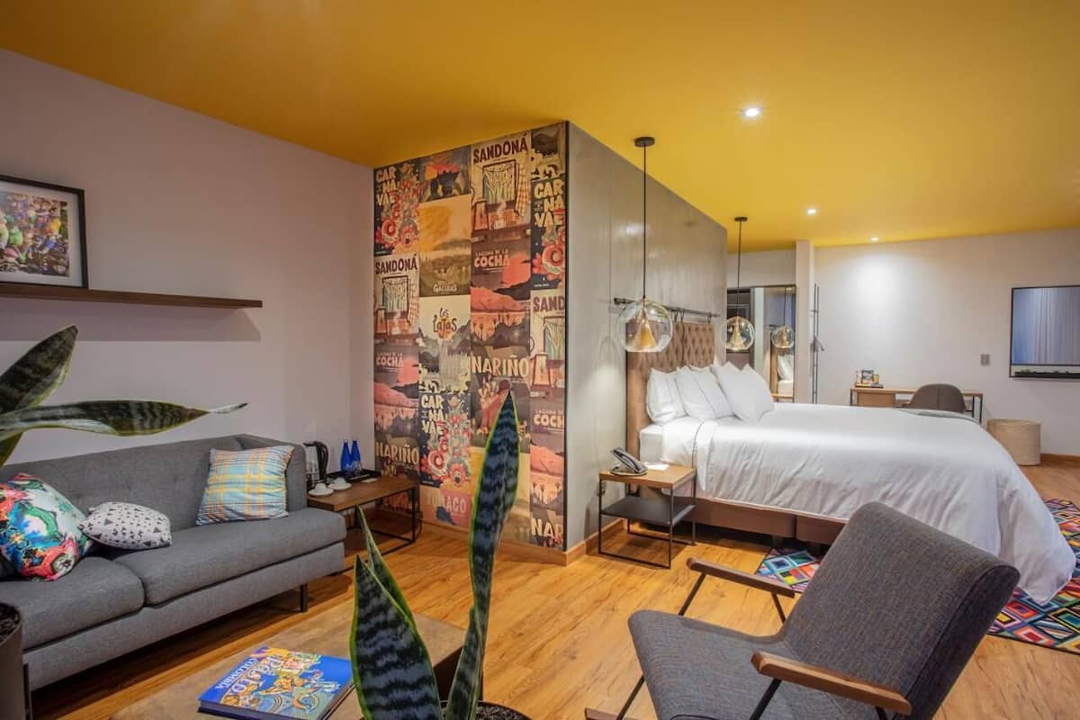 1 habitación, minibar, caja de seguridad en la habitación y escritorio