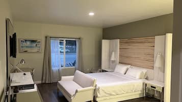 Kamar Deluks, 1 Tempat Tidur King, Bebas Asap Rokok | Meja kerja, Wi-Fi gratis, dan seprai linen