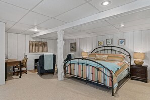 3 bedrooms, iron/ironing board, free WiFi, bed sheets