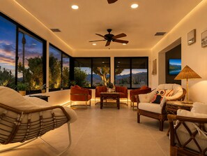 Smart TV, fireplace, table tennis