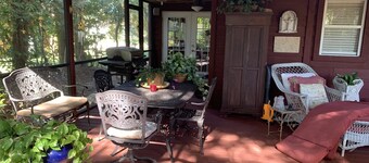Roomy farmhouse with babbling brook feature, 4 miles to the beach.