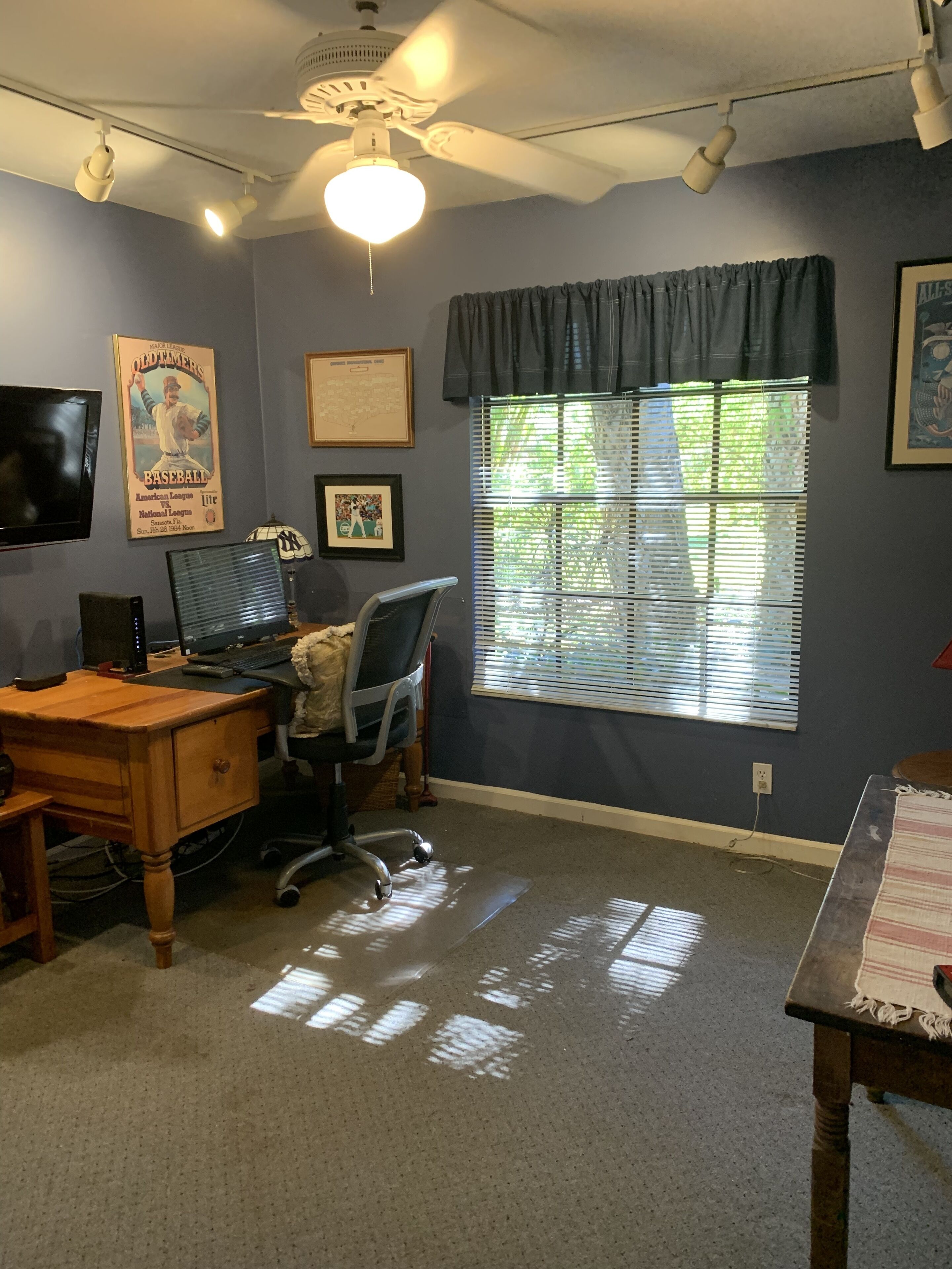 Roomy farmhouse with babbling brook feature, 4 miles to the beach.