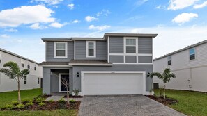 Exterior - Luxury Retreat with Themed Bedrooms & Pool (Davenport)