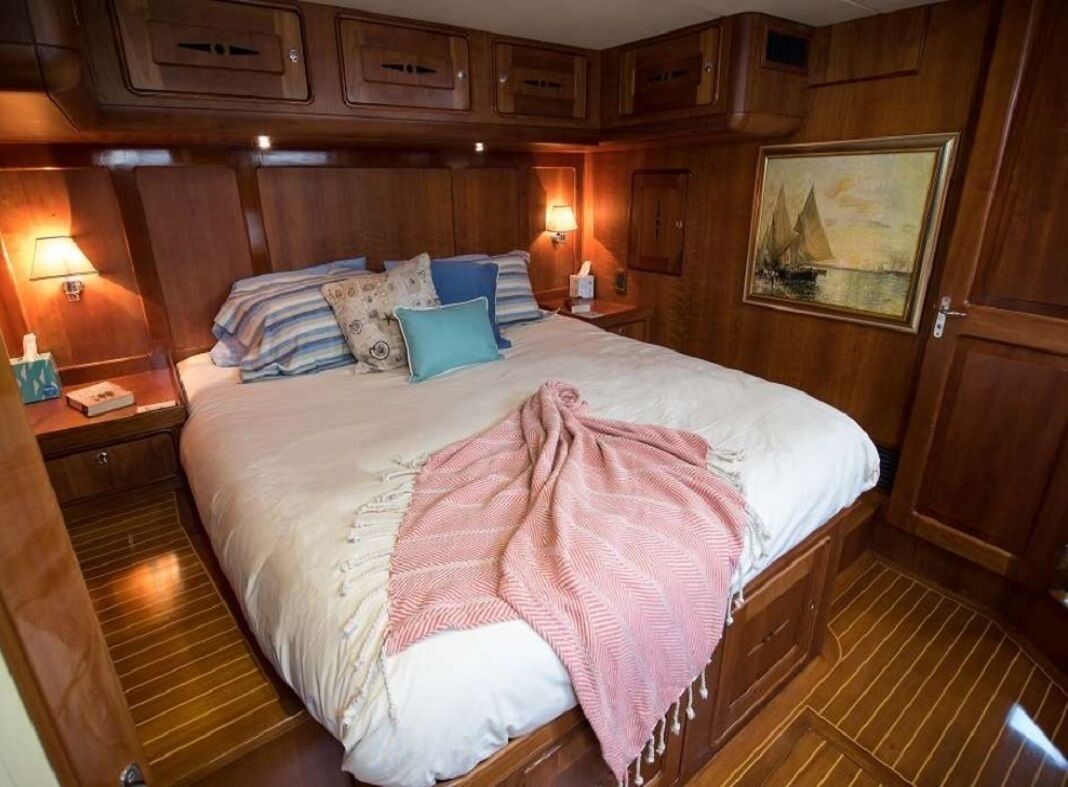 Top 4 Houseboats In The Bahamas Updated 2024 Trip101