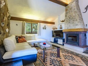 Flachbildfernseher, Kamin