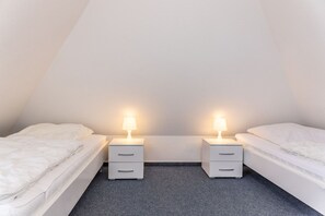 3 bedrooms, WiFi - Vacation home 50007 - pure comfort and relaxation: the semi-detached house with (Wittmund)