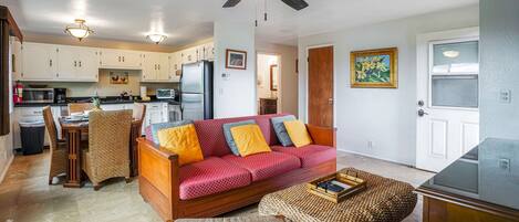 Una televisión, libros