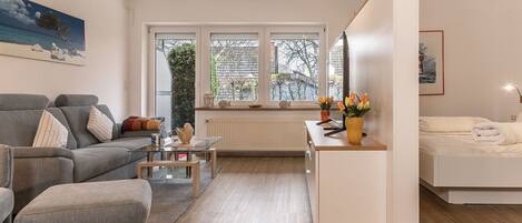1 Schlafzimmer, Bügeleisen/Bügelbrett