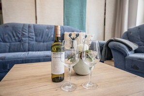 Unclassified image, 4 of 20, button