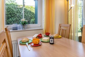 Unclassified image, 5 of 13, button