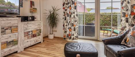 TV, DVD player, stereo