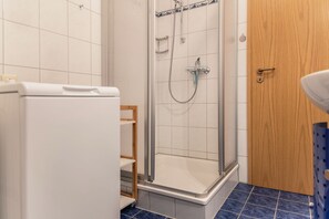 Een douche, een haardroger