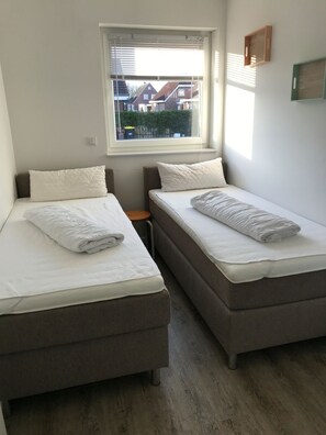 Uklassifisert bilde, 3 av 18, knapp