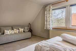 Unclassified image, 5 of 20, button