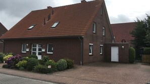 Exterior - 50077 Koje 3 - Einfach mal Ausspannen und die Frische Nordseeluft Genießen: - Die Obergeschoss (Wittmund)