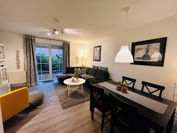 تلفزيون، مشغل دي في دي، ستيريو