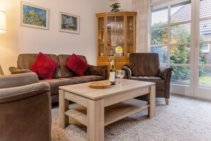 Unclassified image, 2 of 20, button