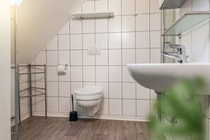 Shower - Vacation home 50022 - The newly furnished vacation home with 3 bedrooms is located (Wittmund)