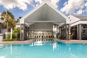 Alberca al aire libre 