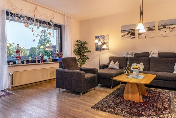 Fernseher, Stereoanlage