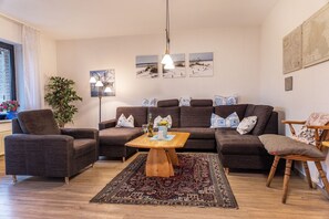 Fernseher, Stereoanlage