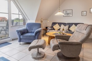 TV, stereo - 50030 Holiday apartment Nordwind - Stylish and cozy: This chic apartment (Wittmund)