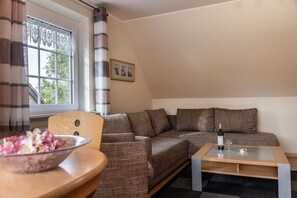 Unclassified image, 3 of 12, button