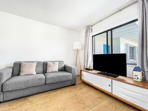 Caja de seguridad en la habitación y decoración personalizada 